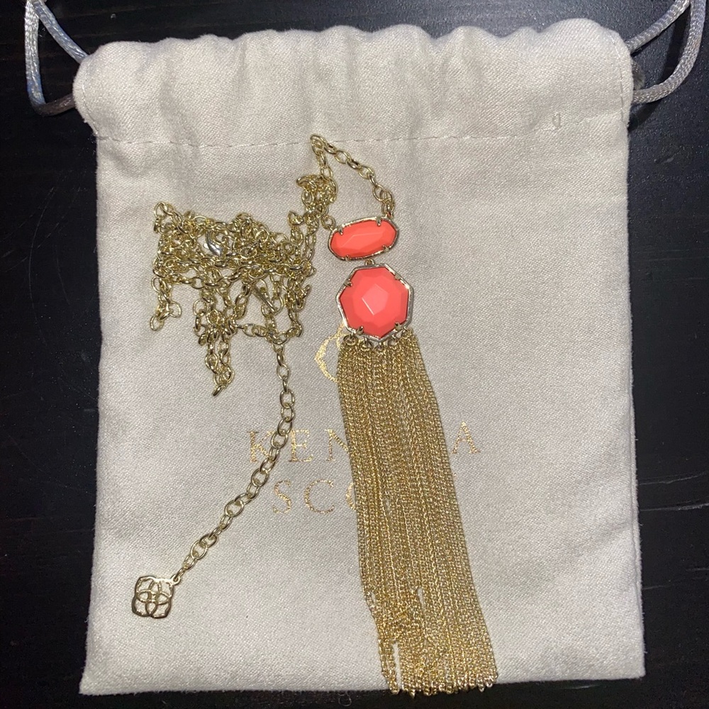 Kendra Scott Tae Necklace in Coral